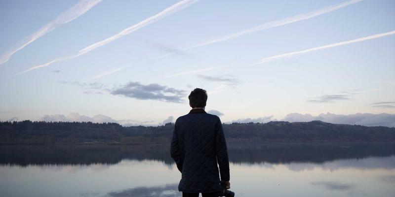 从智能音箱到专业录音棚：指向性麦克风阵列如何革新音乐制作与混音体验